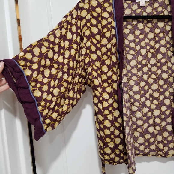 Beautiful Xhilaration Kimono - Picture 6 of 8